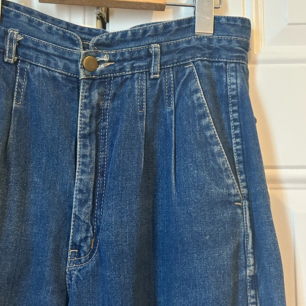 1980's High Waist Pleated Blue Denim Jeans / "Marie France" / Size: 27" x 29 - Picture 6 of 7